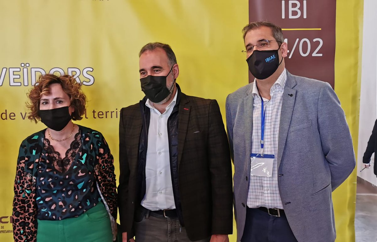 IVACE+i (@gvaivace) on Twitter photo 🗣️ <a href="/Julia_company/">Julia Company</a>: “fortaleciendo los sistemas de valor estamos potenciando las ventajas de nuestra industria y también la calidad de sus servicios”
✅Primer encuentro Clientes-proveedores en #Ibi
<a href="/rafacliment_/">Rafa Climent</a> <a href="/IBIAE/">IBIAE</a> <a href="/ayuntamientoibi/">Ayuntamiento de Ibi</a> <a href="/ASECAM1/">ASECAM</a> <a href="/circuloempelche/">Cedelco</a> <a href="/faesafor/">FAES Safor</a> 🗣️ <a href="/Julia_company/">Julia Company</a>: “fortaleciendo los sistemas de valor estamos potenciando las ventajas de nuestra industria y también la calidad de sus servicios”
✅Primer encuentro Clientes-proveedores en #Ibi
<a href="/rafacliment_/">Rafa Climent</a> <a href="/IBIAE/">IBIAE</a> <a href="/ayuntamientoibi/">Ayuntamiento de Ibi</a> <a href="/ASECAM1/">ASECAM</a> <a href="/circuloempelche/">Cedelco</a> <a href="/faesafor/">FAES Safor</a>