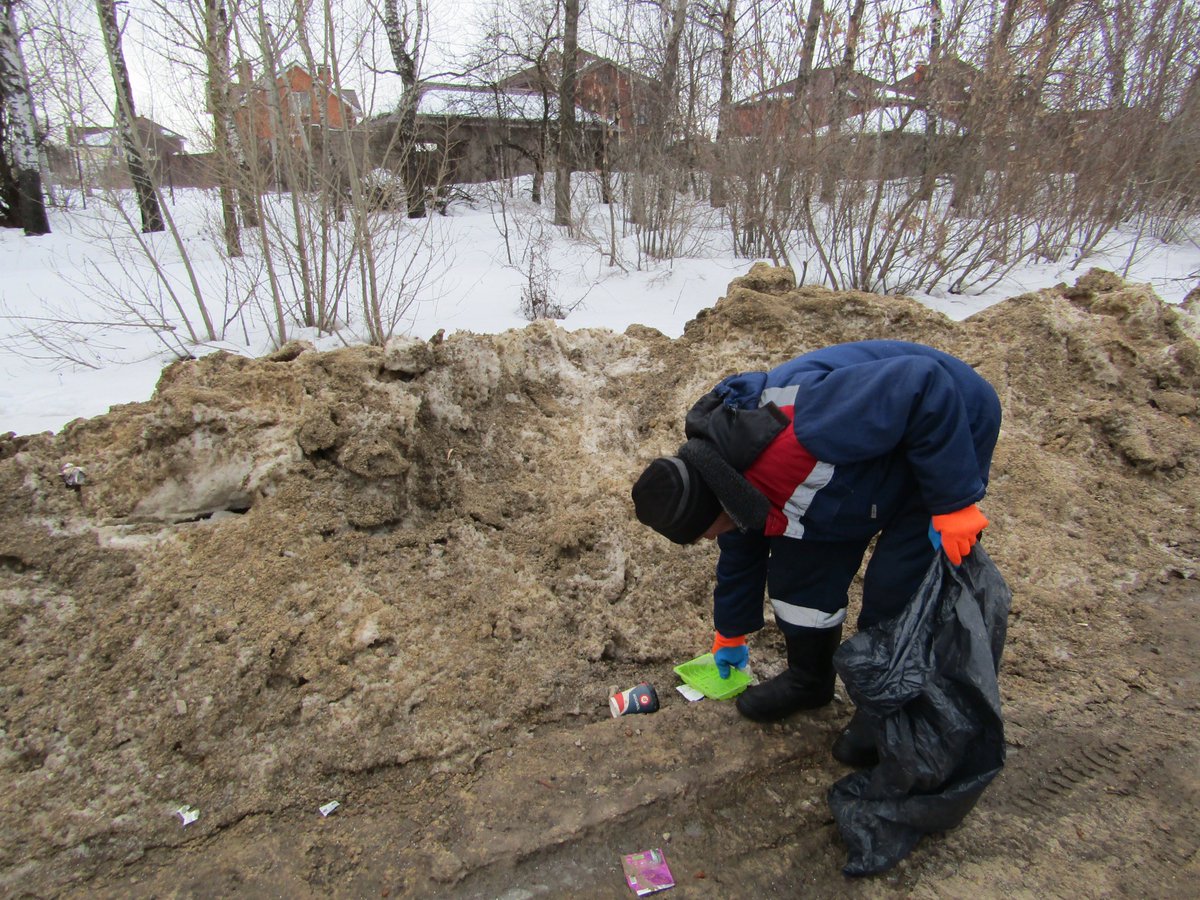 Medvenskoe's tweet photo. @Tularegion71 @TU_Proletarsky санитарная уборка, ул. Шоссейная п. Молодежный https://t.co/XPEL9LcfRv