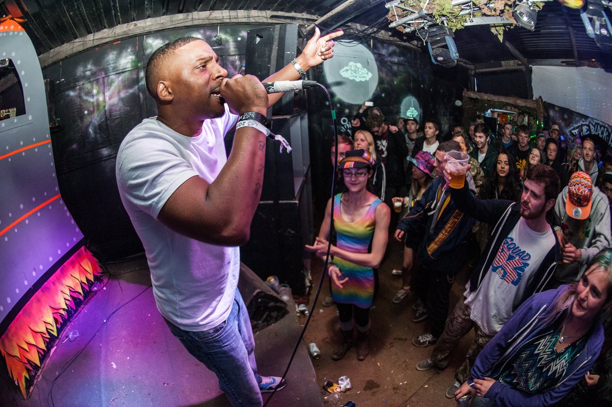 Nozstock's tweet image. THE BULL PEN IS BACK!

Here to deliver a variety of hip hop, garage, reggae and plenty of bass, this year's lineup includes @ShookEvents , KIRA &amp;amp; Spectral and we cannot wait for some good ol' skankin!

nozstock.com/tickets

📸Liam Newman, Rob Newby, Kristian Lam-Clark