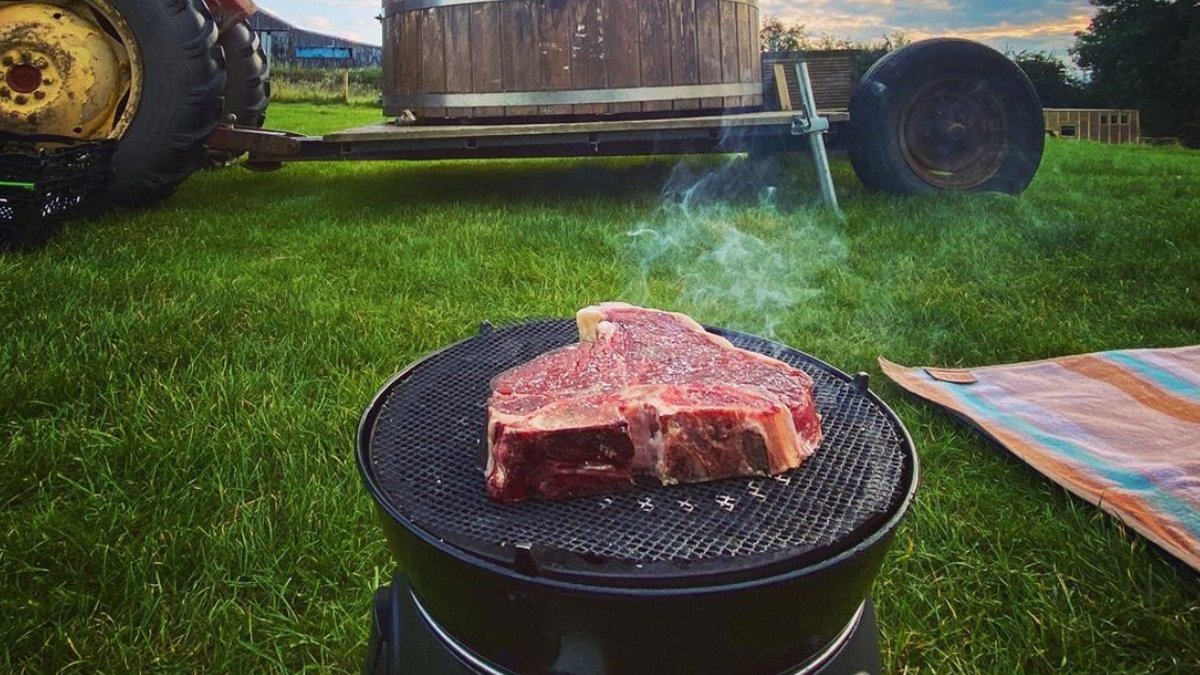 CadacUK's tweet photo. Where are you planning your next trip? What's the furthest you've taken your Cadac? Thanks to @adventures_in_nelson for this fantastic picture and inspiration! π₯©
#Cadac #CadacUK #inspo #barbecue #BBQ #vanlife #braailife #greatoutdoors #adventure #travel #steak #safarichef https://t.co/PHjU0cSpvG