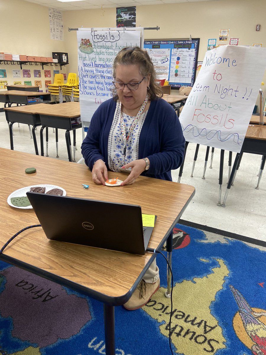 teacher_drews's tweet photo. Heritage Stem Night was a success! Third grade participated with a lesson on fossils and a hands on experience on how fossils are made! Come by the third grade hall to see how they dried! @heritagejaguars @interveningLADY @lisalf42 #STEMeducation #fossils https://t.co/I5nYoiRNpr