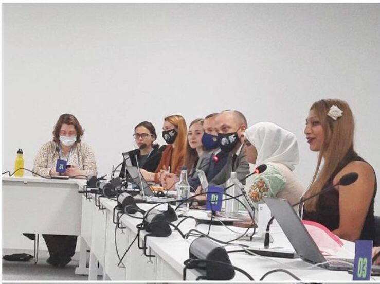 Her4aJUSTfuture's tweet photo. I`m so appreciative of the great advocates of #climate and environmental #justice from Ukraine. At #COP26 we witnessed the passion of the Ukrainian #Youth to fight for their and their #FutureGeneration`s right to a healthy environment✊ 
#Right #EnvironmentalJustice https://t.co/U5U5p9K4UK