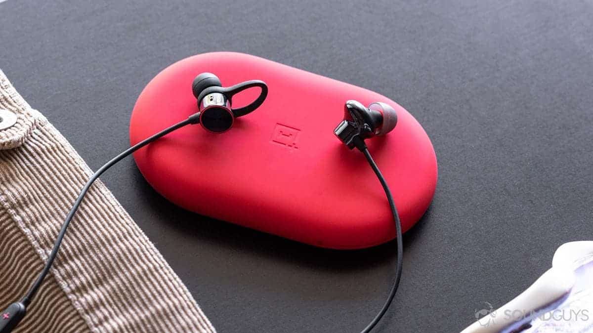 TechnicalSnacks's tweet image. Oneplus Bullets Wireless Z2 is Coming in India...
youtu.be/mQhyC1rr3KI via @YouTubeIndia

#oneplus
#oneplusWirelessZ2
#oneplusBulletsZ2
#oneplusBulletsWirelessZ2