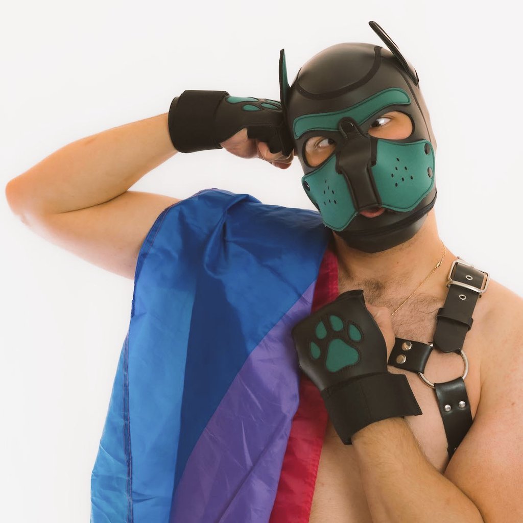 PTerran97's tweet photo. Rrurruff (Terran did a little photo shoots! Did he do a good job? 😤👉🏽👈🏽)

#photopup #bipup #bipride #perthpup #pupplay

📸 Shutterpup https://t.co/uJReFYGKpb