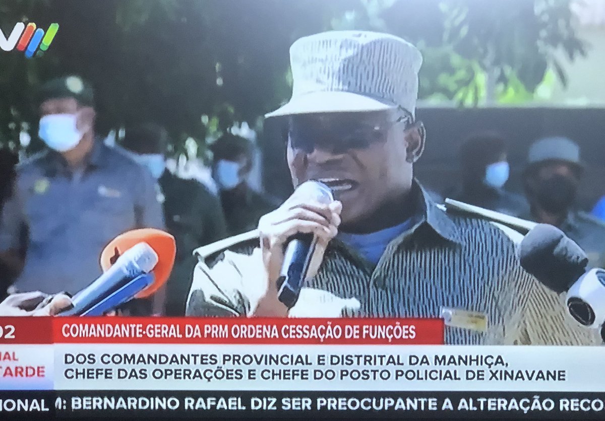 AllexandreMZ's tweet photo. E o nosso Estado Policia não perdeu tempo. Inácio Dina já não é comandante da polícia na província de Maputo, na sequência das manifestações de ontem em #Xinavane. Também cessam funções o Comandante do distrito da Manhiça, o chefe de operações e o chefe do posto policial Xinavane https://t.co/YXUKXKVDbd