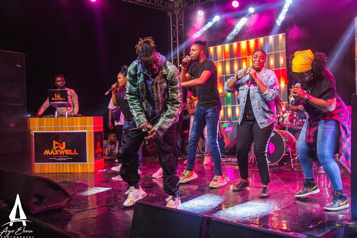 IamDJMAXWELL's tweet image. Rocking the Stage cos Its our Calling...

#WeMakingProgress #GiantSlayer #UrOwambeDj #DjTohBadt

#ChairmanAmongDjs

@Akpororo @testimonyjaga