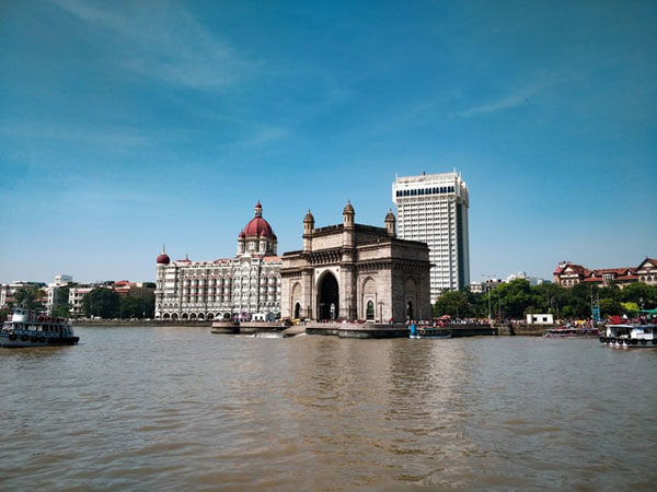 DevTelecoms's tweet photo. Major energy deal will bring solar and wind power to Indian data centres #AsiaPacific #India #solarpower #DataCentres #WIndPower #RenewableEnergy #SifyTechnology #VibrantEnergyHoldings https://t.co/Z94dUVSEzI https://t.co/jWj99l85LH