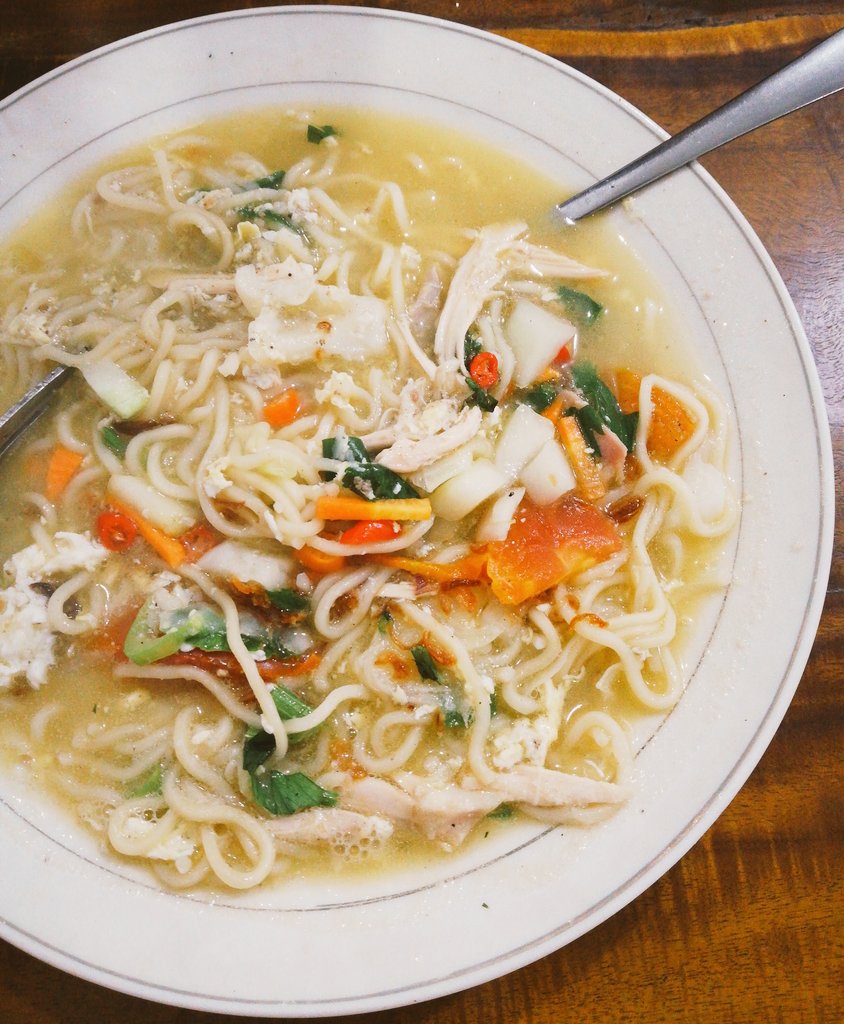 Kenapa ya Bakmi Jawa selalu menggiurkan, apalagi dimakan pas masih anget, yummy 🤤🤤🤤