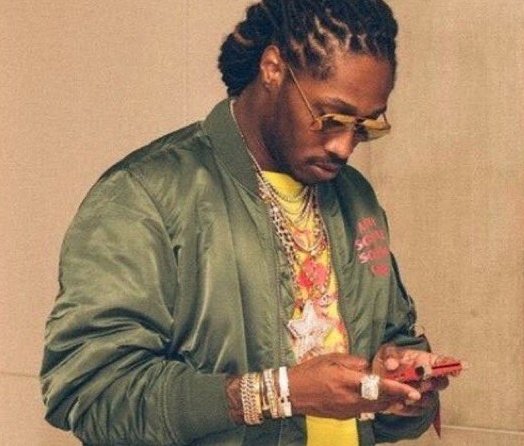 all this talk about World War 3 reminds me of how you were the world to me and it felt like i went to war just for your love, we haven’t talked in a while but i just wanted to let you know, you dont have to respond, tell yo mama i said hi