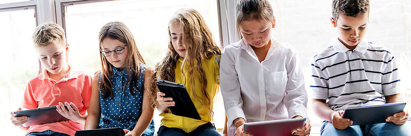 𝗞ö𝗻𝗶𝗴𝘀𝗱𝗶𝘀𝘇𝗶𝗽𝗹𝗶𝗻 𝗦𝗰𝗵𝘂𝗹-𝗪𝗟𝗔𝗡 👑
Warum sich die Anforderungen von Schulen an ein WLAN so stark von den Anforderungen "normaler" Unternehmen unterscheiden lässt sich im aktuellen Beitrag des <a href="/ipinsiderde/">IP-Insider</a> nachlesen👇 
ip-insider.de/koenigsdiszipl… 

#schulwlan #twlz