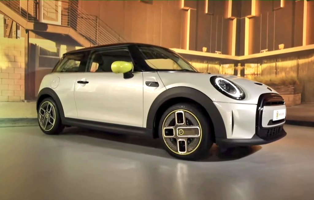 AUTOTODAYMAG's tweet photo. The all-electric #Mini goes on sale in India today. Stay tuned for prices and more details
#MINIElectric #BIGLOVE #MINIIndia #ChargedWithPassion #MINI #TheMINIThings https://t.co/emvKhEW2jW