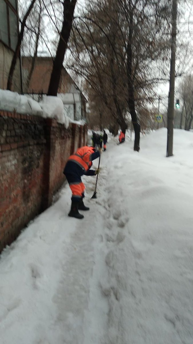 Очистка тротуаров вручную Зубчаниновское шоссе <a href="/adm_kir63/">Администрация Кировского района</a> <a href="/DepGorHozSamara/">Департамент ГХиЭ</a> <a href="/Rudakov_i_a/">Рудаков Игорь Александрович</a>