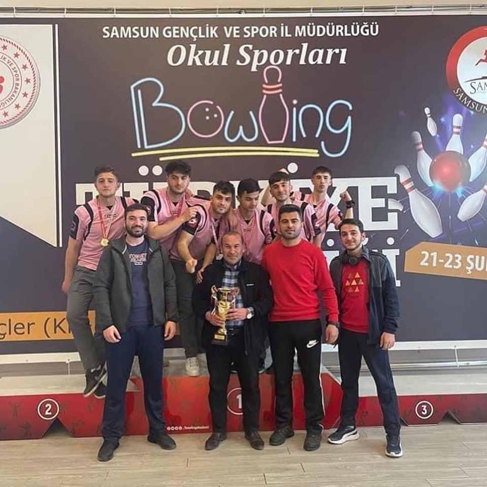 Samsun ilinde yapılan Okul Sporları Bowling Türkiye Şampiyonasında Türkiye ikincisi olan Bayburt Milli İrade Anadolu Lisesi öğrencilerimizi tebrik ediyor, başarılarının devamını diliyoruz.
