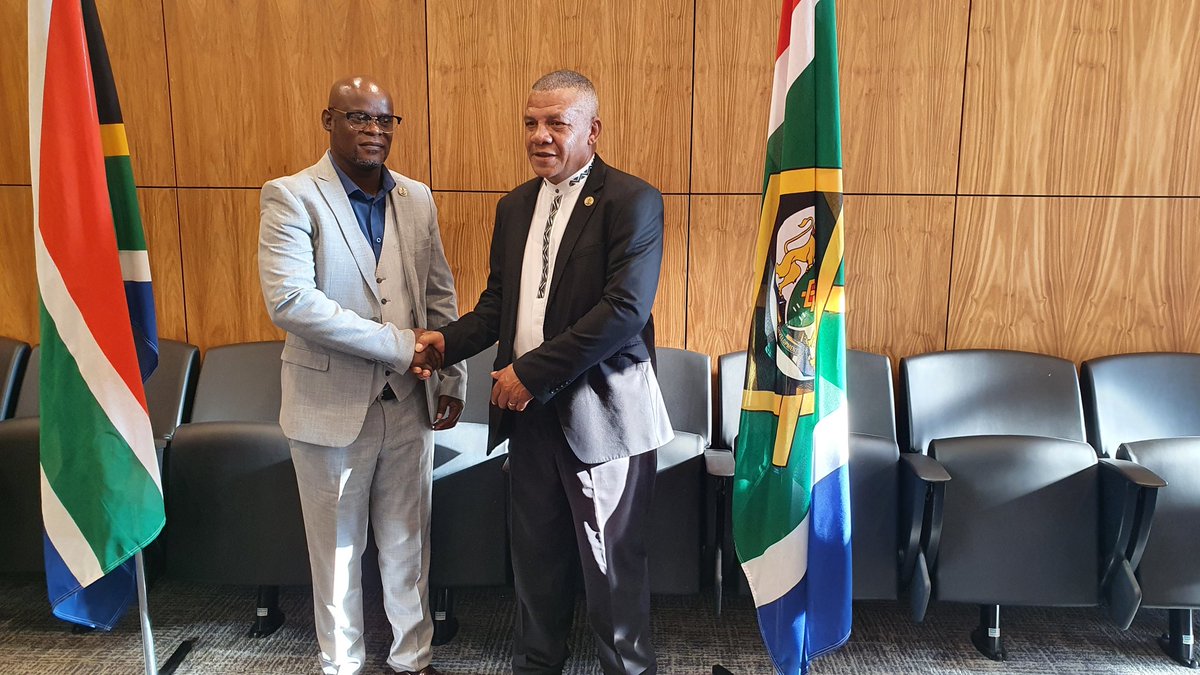 joburg_city's tweet photo. Congratulations to newly elected Cllr Alister Chairs, he was sworn in by the @CoJSpeaker ,Cllr Tyrell Meyers Council Whip &amp; Cllr @TshikaniColleen Chair of chairs @chairpersons_c @CityofJoburgZA https://t.co/V5fDH78YW8