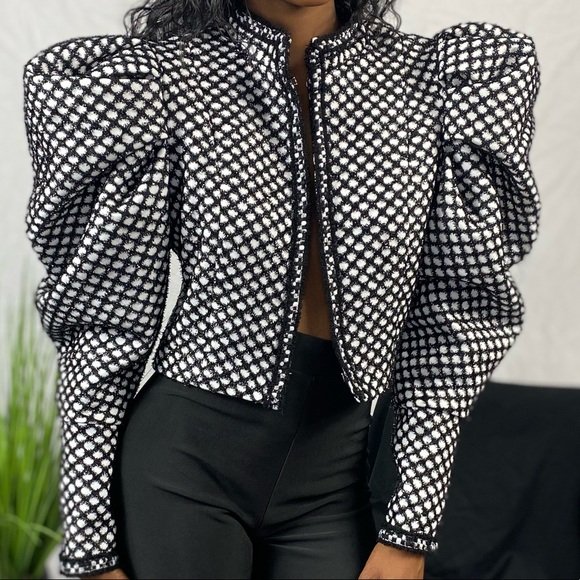 ShonelleBest's tweet photo. So good I had to share! Check out all the items I'm loving on @Poshmarkapp from @baerreg #poshmark #fashion #style #shopmycloset #gap #abstudio: https://t.co/QcJVEmmE1y https://t.co/1iFpS967Q9