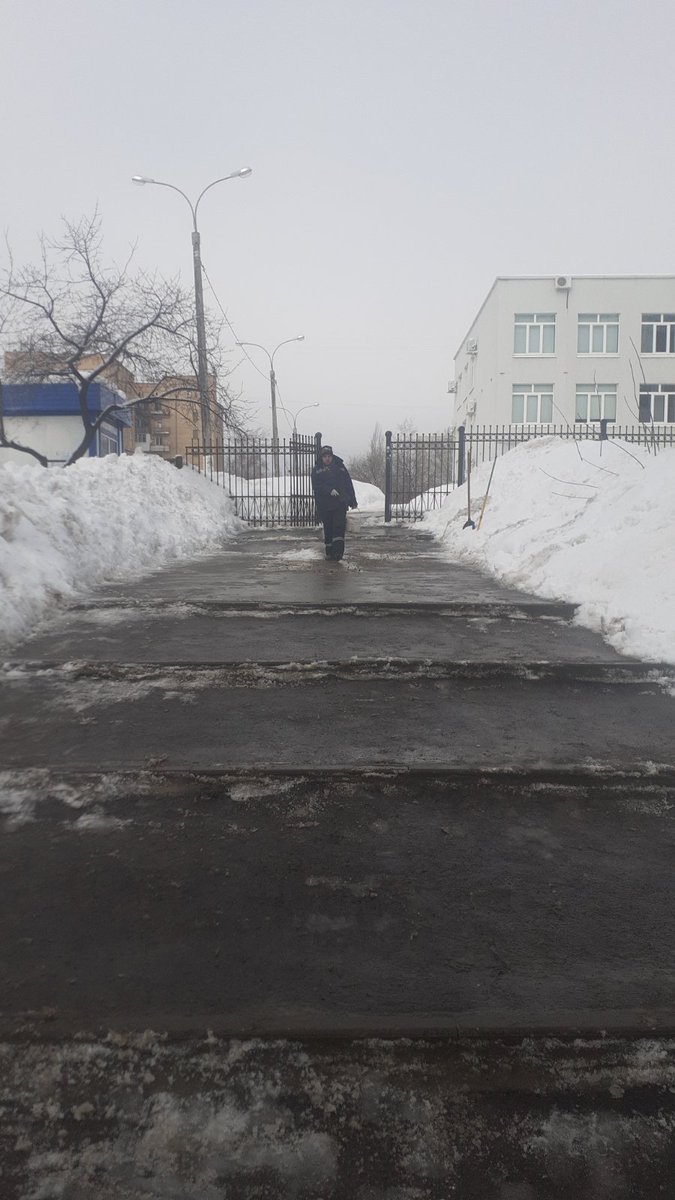 Выполнение работ по очистке территории от снега, по адресу: ул. Стара Загора, 186.
<a href="/Rudakov_i_a/">Рудаков Игорь Александрович</a>, <a href="/adm_kir63/">Администрация Кировского района</a>, <a href="/gkh_kir63/">Отдел по ЖКХ и благоустройству</a>.