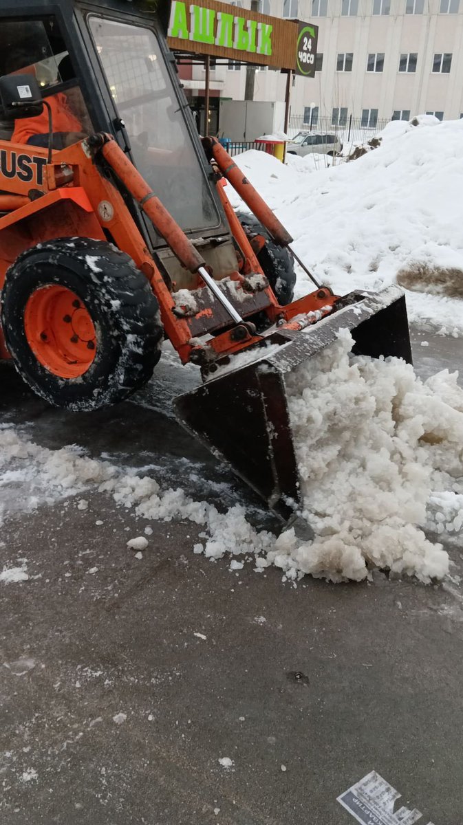 Очистка пешеходных переходов ул. Победы <a href="/DepGorHozSamara/">Департамент ГХиЭ</a> <a href="/adm_kir63/">Администрация Кировского района</a> <a href="/Rudakov_i_a/">Рудаков Игорь Александрович</a>