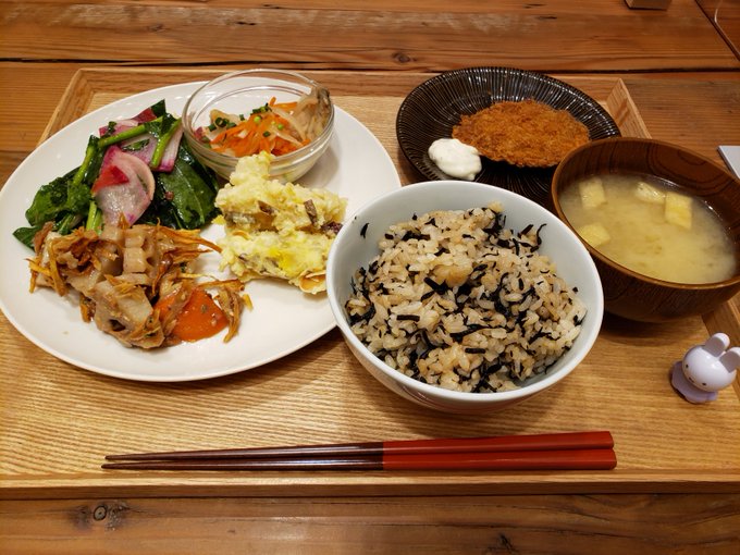 シェフをよべ!!おいしいです!!(よつば) 