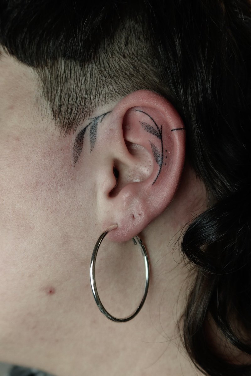 tattoo sauvages. tweet media