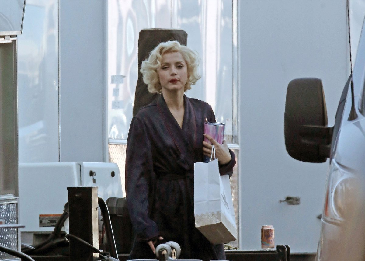 #Netflix yapımları, bu sene 75. kez düzenlenecek “Cannes Film Festivali” seçkisinde yer almayacak.

Daha önce Andrew Dominik’in Marilyn Monroe biyografisi Blonde’un festivalin yarışma dışı bölümünde yayınlanacağı konuşuluyordu. #Cannes2021 

sinefesto.com/netflix-yapiml…