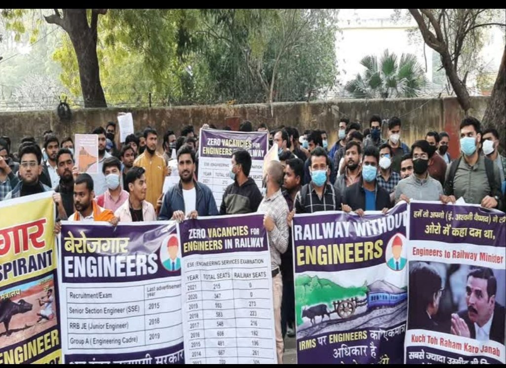 LekhrajMaher's tweet photo. Honorable Railway Minister, @AshwiniVaishnaw ji, don't do such injustice to engineering students.  Take out new recruitment in railway department as soon as possible.
#IRMS_SSE_JEN_For_Engineers 
 @HansrajMeena 
@IESramteerath @IesJaspalsingh 
@SKMondalIES https://t.co/FO2gfYh8Iq