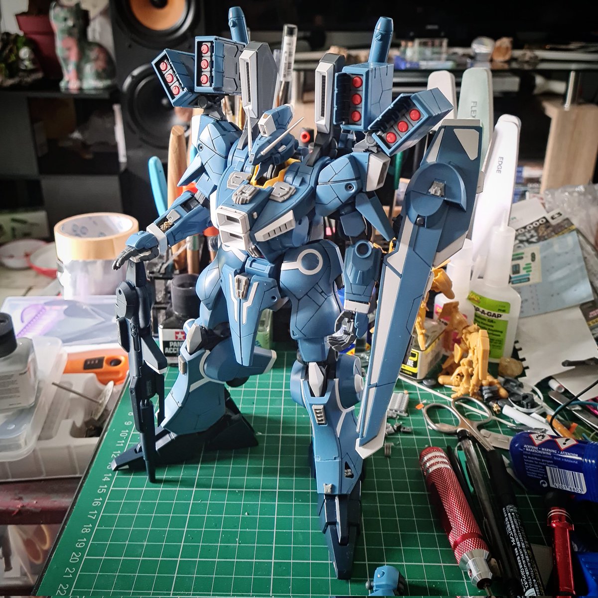 TheMechaStation's tweet photo. Latest project, full custom Gundam Mk V. Finished the modelling side now on to paint...

#gundam #gunpla #gundammkv #orx013 #gundamsentinel #mastergrade #customgunpla #pbandai #mobilesuit #kitbash #japaneserobots #mecha #mechaanime #giantrobot #gundammsv #gunplacommunity https://t.co/7ZLI9MYHiK