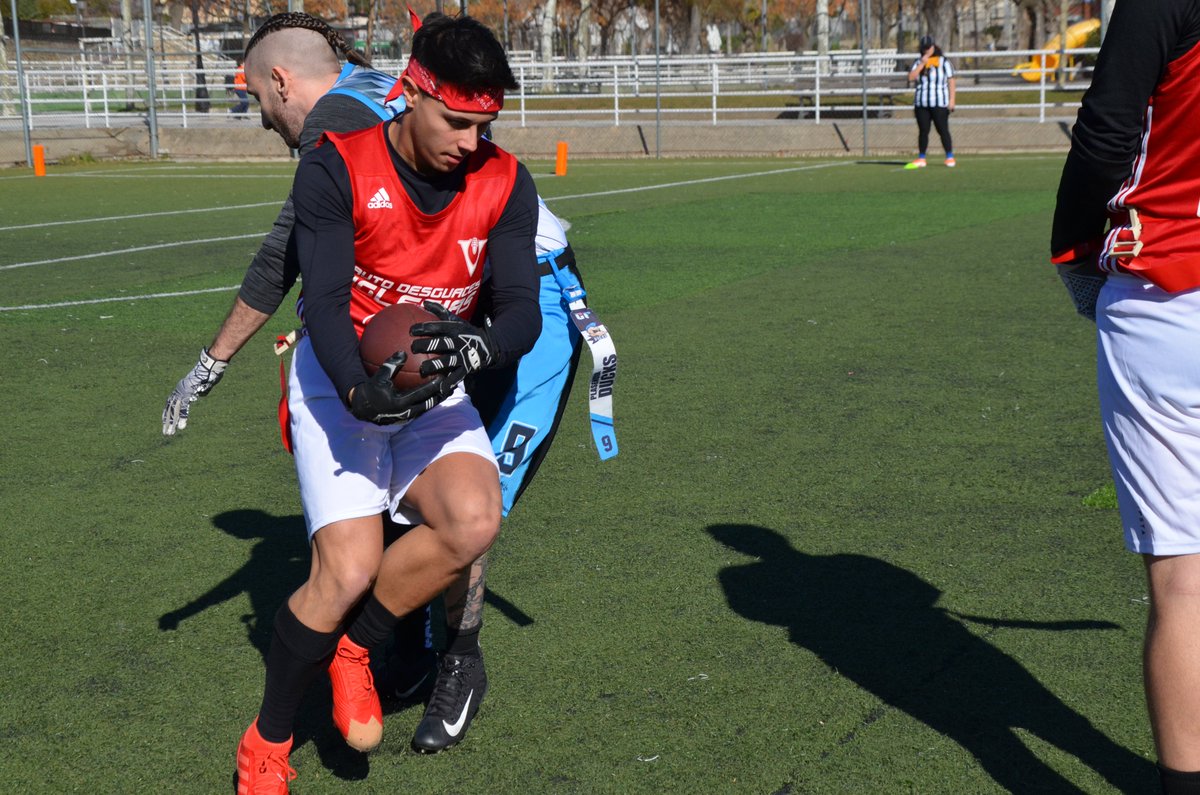 ExtremaduraFAFF's tweet photo. 📝 Clasificación de los 🔝 máximos anotadores en la Liga de 🏈 Flag Football Extremeña 2022:
1️⃣ #Chiky70🦆 - 31 puntos
2️⃣ #David88⚫️ - 25 pts
3️⃣ #Alejandra87🦆 - 19 pts
3️⃣ #AlejandroHdez19☑️ - 19 pts
3️⃣ #JavierMartín9🦆 - 19 pts
📋 Tabla completa ⤵️
https://t.co/0dPMQdUZh4 https://t.co/sy9YzIhD34