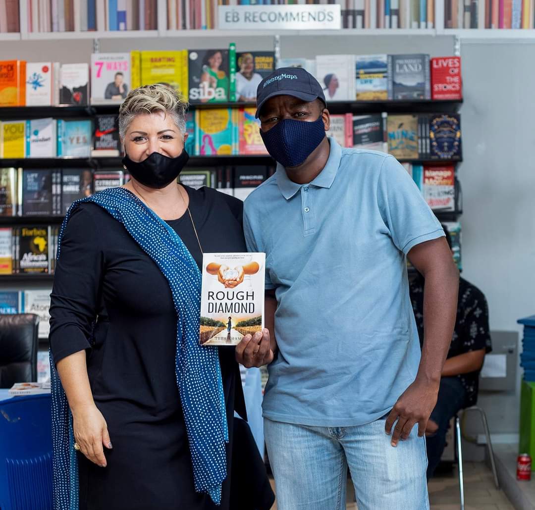 hennymaps's tweet photo. ..Thea also wanted to leave a legacy for her children, and let people know about her ''adoption, adventures in the African bush and spirit guiding her home"

Get a copy of her intriguing book📙 at @amazon , @ExclusiveBooks APJ in Botswana🇧🇼, @ExclusiveBooks stores in.. https://t.co/CDy8TGWQFz