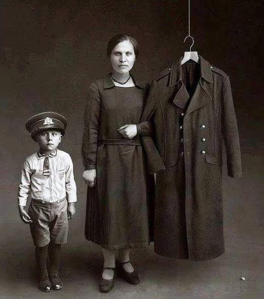 SirishaJoseph's tweet photo. This is the result of any war ...people suffer not politicians
#no_war https://t.co/mYCVkB7bD1