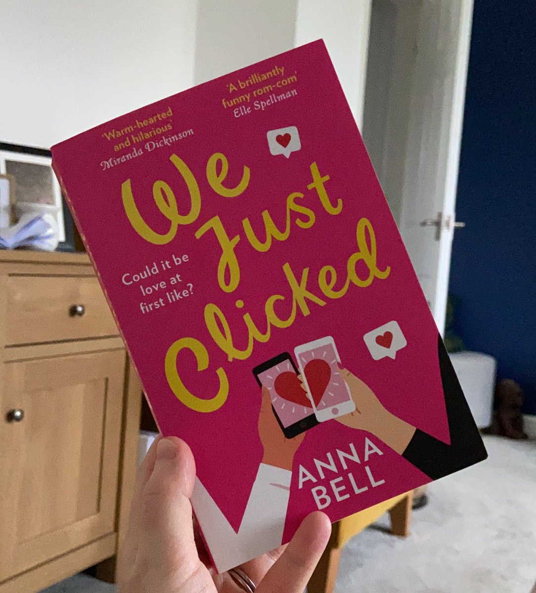 fueltheblog's tweet photo. Working from home perk, reading before the 9am start!
#books #BookTwitter #WeJustClicked https://t.co/yCQdS6Mhab