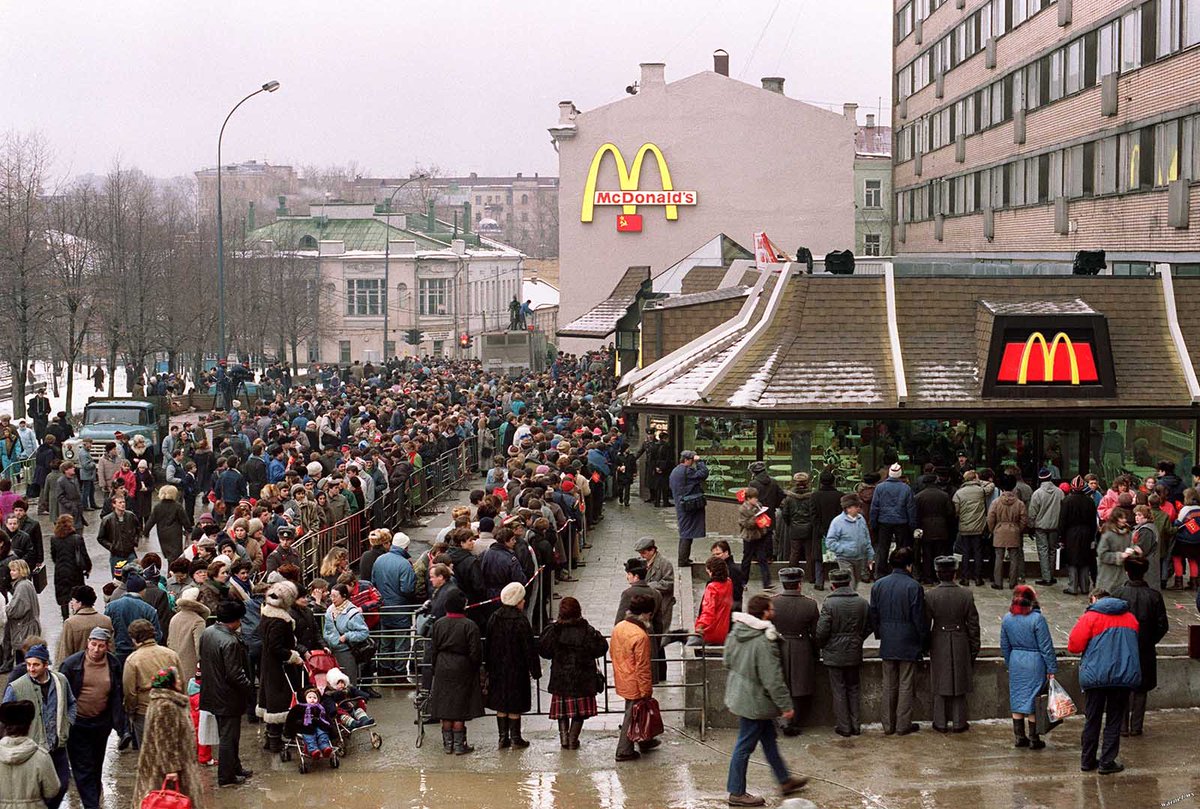 LostWeapons's tweet photo. the only good thing about today is it ends the stupid college freshman level IR theory that 'no two countries with a McDonalds have ever gone to war' https://t.co/Wc9wx6EBl3