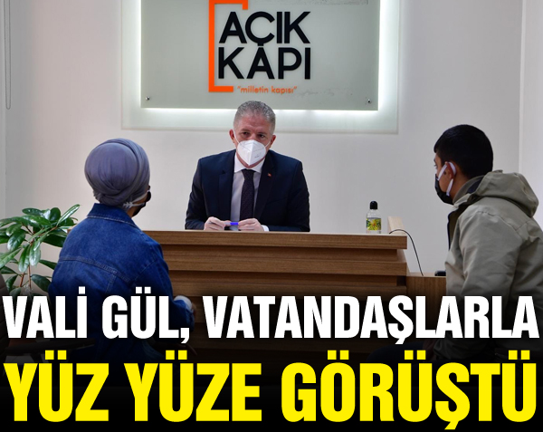 KGKGaziantep's tweet photo. Vali Gül, vatandaşlarla yüz yüze görüştü
https://t.co/wQDtQ4mrq1 @gul_davut @gantepvaliligi #Gaziantep #acikkapi #SONDAKİKA #haber https://t.co/F9qqWhpQba