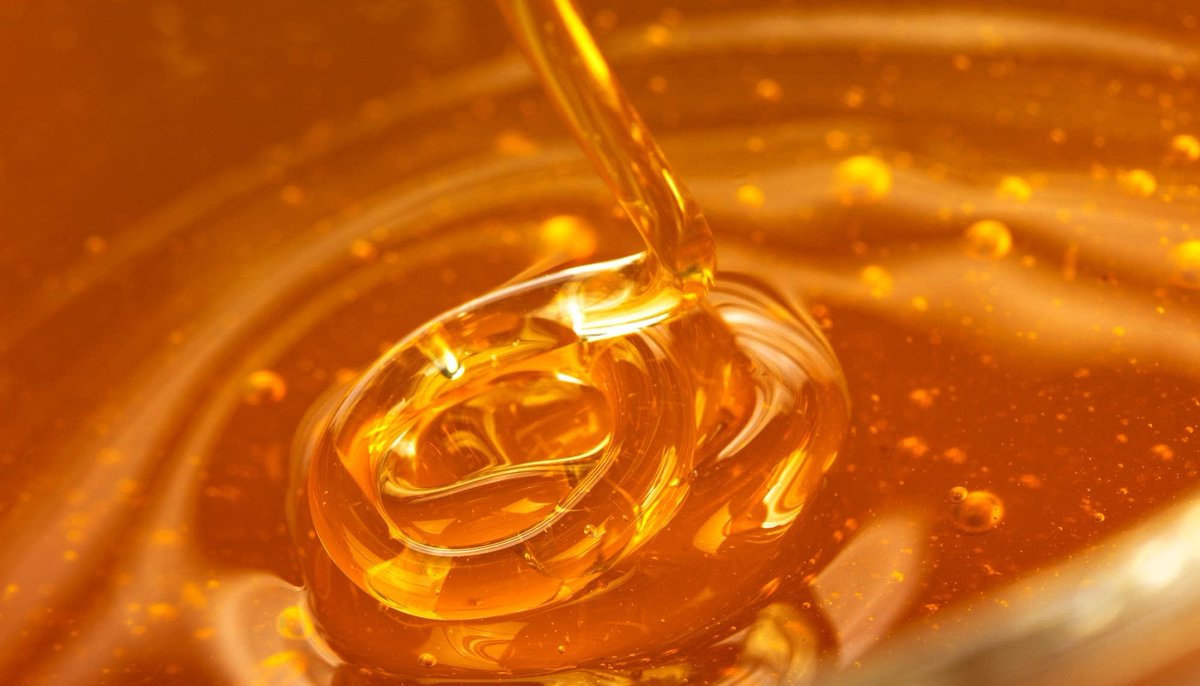 Over the course of its lifetime, a single bee will only produce about 1/12 of a teaspoon of honey.
It takes the nectar from two million flowers for honey bees to make just 450g of honey.

#Bees #Beekeeping #Beekeepers #Honey #HoneyBees #Pollinators #Honeycomb #Apiculture #Aipary