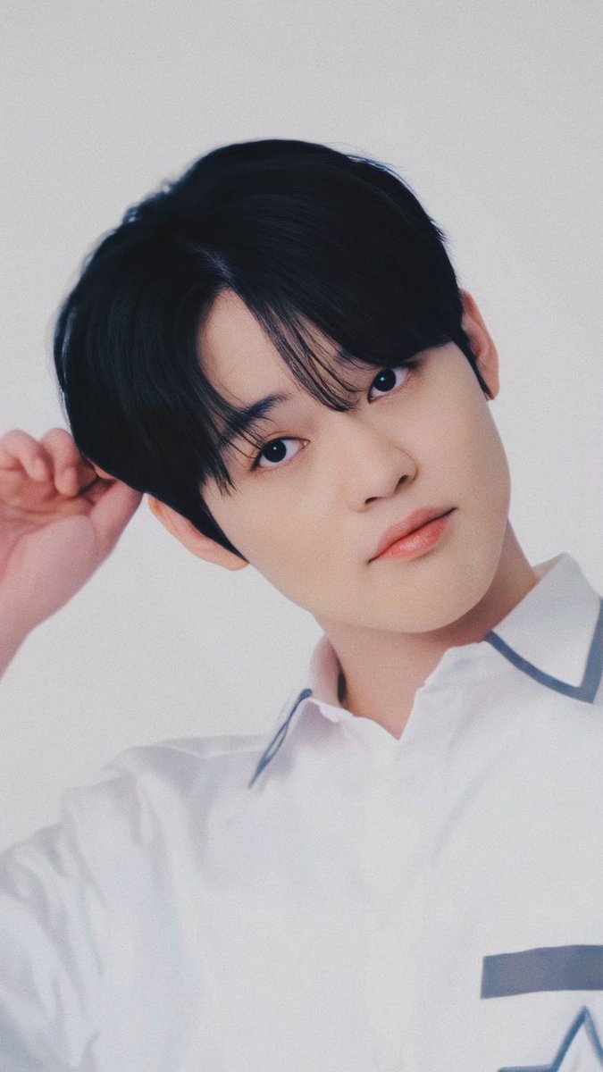 DREAMiverse_VN's tweet photo. Kỷ niệm 1 năm Too Good ra mắt 🥳🥳 Mong rằng trong tương lai có thể thưởng thức thêm nhiều sản phẩm từ Chenle nữa nhaaa 💚

#TooGoodWithCHENLE 
@NCTsmtown_DREAM 
#NCTDREAMVN https://t.co/vTnifxprba