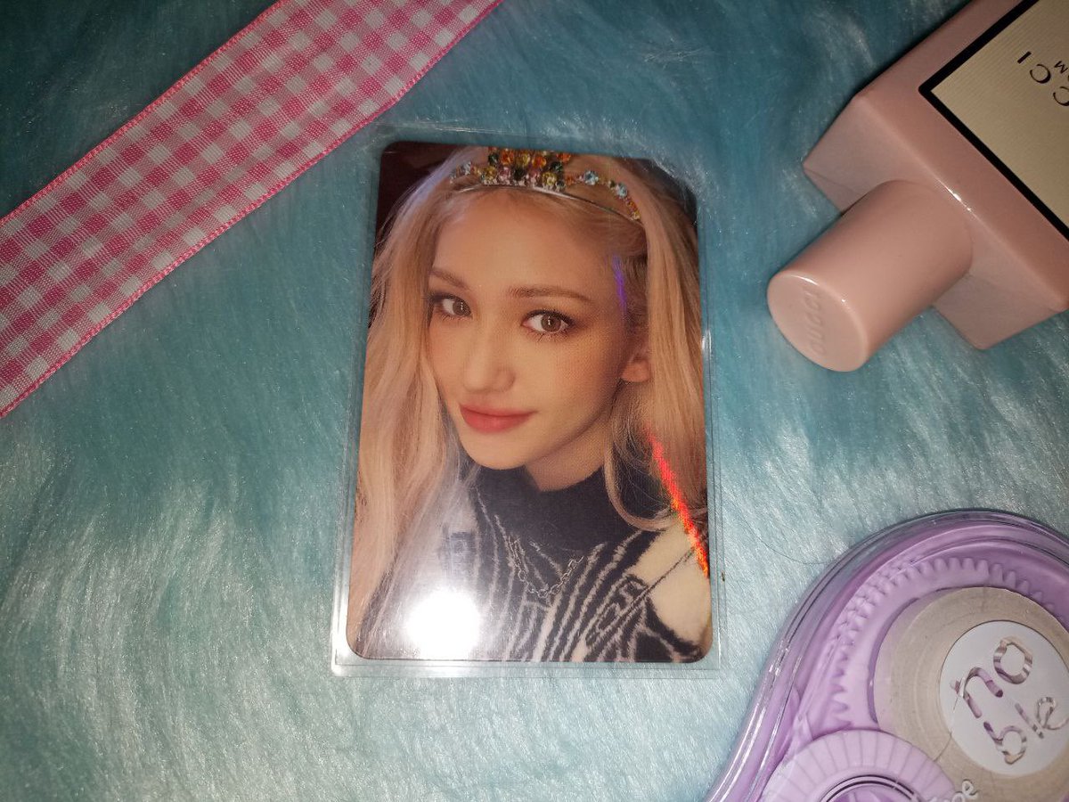 pshbns's tweet photo. 💌 love mail 
[#ViVeedback] 

my second somi prio is home, sorry for the late feeback >< anw, thank you so much @TaesCarrt for bringing somi home safely! 🤍 https://t.co/ScBRTClQpA
