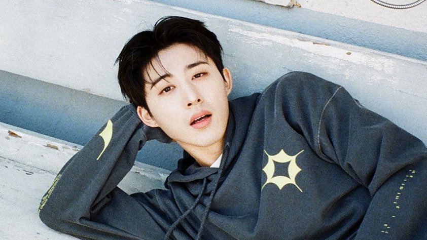 hanbinspics's tweet photo. face card never declines https://t.co/M4Uz8FOWhS