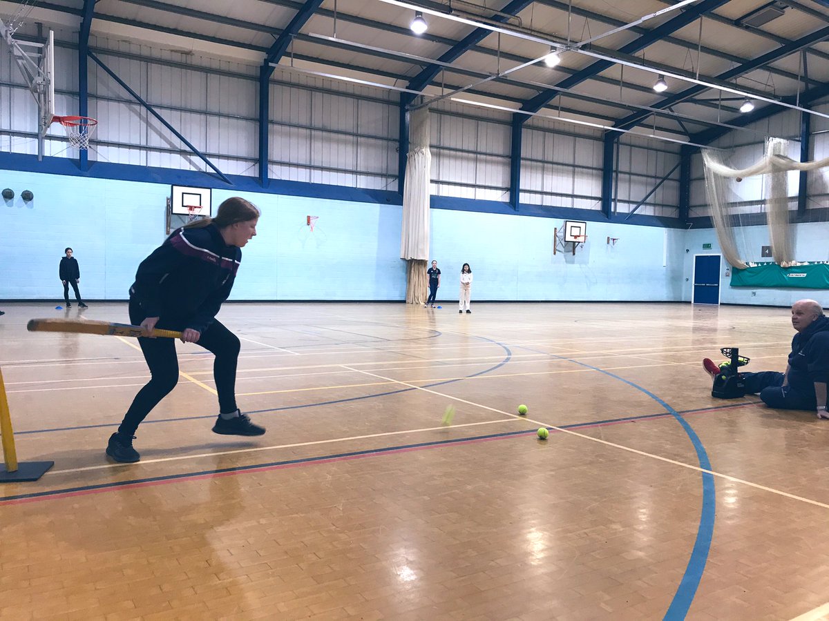 👧 Enjoyed visiting the Scarborough Girls MCC Hub last night! 

🏏 Great to see some new and familiar faces. 

🤝 Top stuff from <a href="/exPockCCChair/">Andy Inns</a> <a href="/andy_exton/">Andy Exton</a> and Abi Boyes!