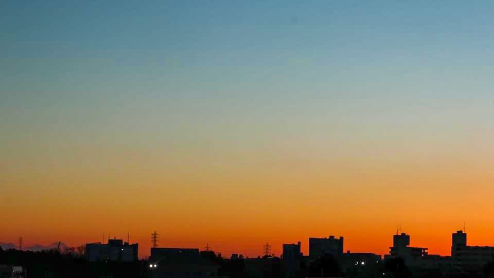 kasokukitearoom's tweet photo. .
ロシアがウクライナへの侵攻を開始したようですがこの美しい地球を守るためにも戦争はすぐにやめて下さい
ジョン・レノン/イマジン(日本語訳付き)
https://t.co/AN4SrF8FJJ
@YouTubeより
.
撮影 17時38分
#2月 #夕焼け #夕暮れ #イマソラ #写真 #空 #木曜日 #a2022 #a0224 #a202202 #a20220224 https://t.co/CsKdWp6ocU