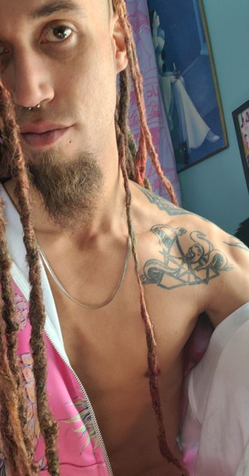 Add me on Snapchat! Username: oblivionsmaze69 https://t.co/3Jm9J6GXib https://t.co/QFaPUydMDG