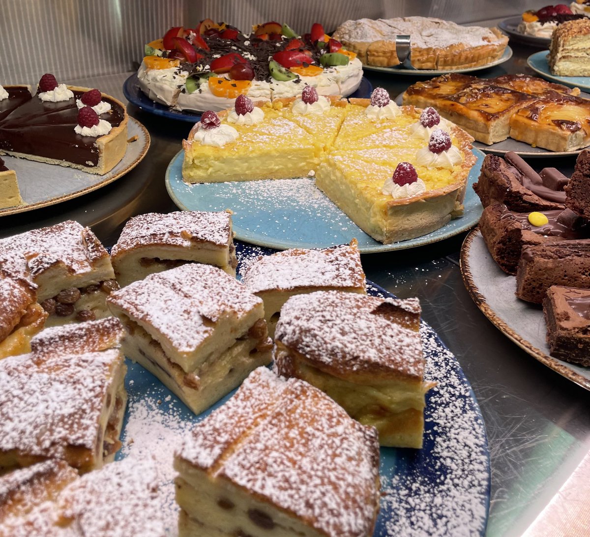 Dare I say it but…. Bread and Butter Pudding better than your grandmother makes it.. 🤭 If you don’t believe me, come and try some. It’s served with warm homemade custard and vanilla ice-cream, just as it should be🤤 <a href="/OCallaghansRest/">O'Callaghan's Café and Deli</a>