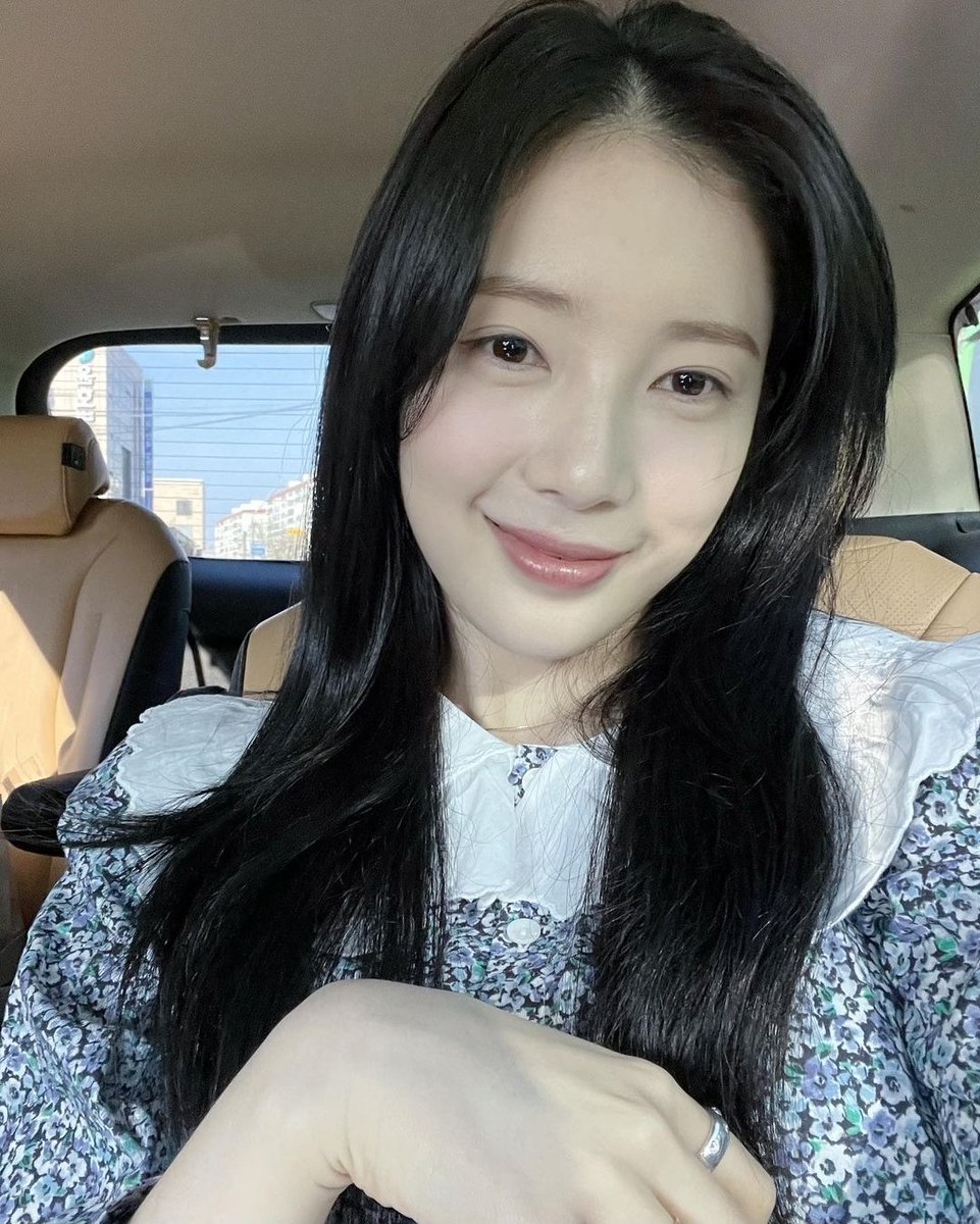 mong_0824's tweet photo. 아 미친 나 숨 안 쉬어짐 대존예셔 https://t.co/xdpF2wpMAF