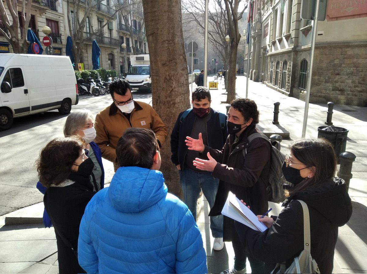 sindicaturabcn's tweet photo. 🆕 3a sessió d''A peu de carrer' del @sindicbarcelona.
➡️ Avui, torn pel barri del Raval, on atendrem les propostes i queixes del moviment associatiu i el veïnat de la zona.
#APeudeCarrer
#MilloremBCN https://t.co/we1u2Hr4tH