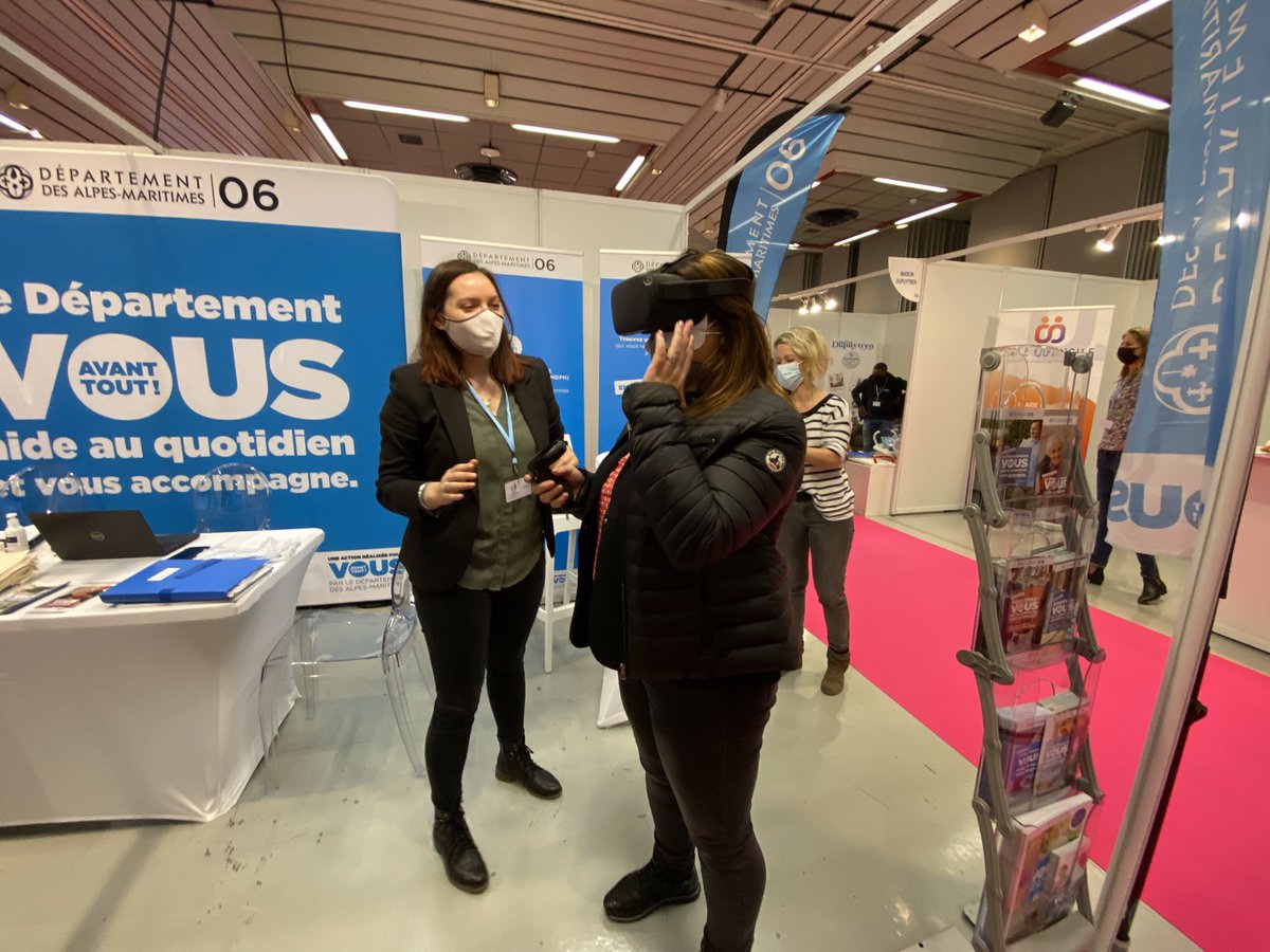 Vous pourrez aussi vous mettre dans la peau d’un enfant de deux ans grâce au casque de réalité virtuelle présent sur le stand. 
 
Entrée libre sur inscriptions 👉 sap-nice-monaco.com/#inscription
Programme des conférences 👉 sap-nice-monaco.com/wp-content/upl…
 
 #Solidarité06 <a href="/SalonSapNice/">Salon des Services à la Personne - Nice</a>