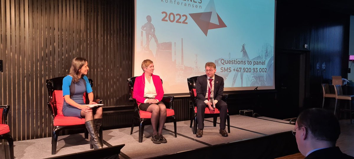 rusgkkirkenes's tweet image. 🇷🇺🇳🇴 23 февраля состоялась панельная дискуссия, посвященная юбилею вступления в силу Соглашения об упрощении поездок в приграничных территории России и Норвегии. Генконсул России в Киркенесе Н.А.Коныгин обратил внимание на историю механизма и его перспективы.