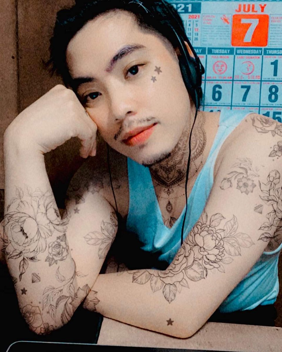 shoneduque's tweet photo. Dagdagan mo dumi sa katawan ko. https://t.co/s61G6Pxq0Z