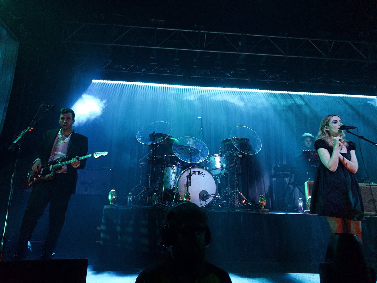Filmic_Liam's tweet photo. @wolfalicemusic in Bristol last night https://t.co/WFJYTW1ENX