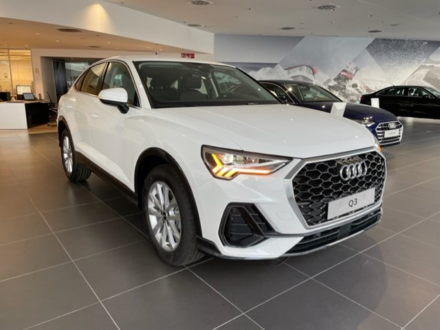 ¿Match a la vista? ¡El #Q3 es todo un partidazo! ❤

#Audi #Q3