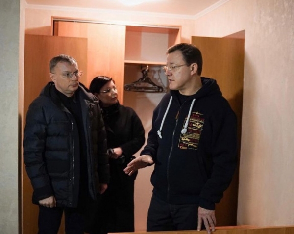 sovanews63's tweet photo. Дмитрий Азаров проверил готовность пунктов временного размещения вынужденных переселенцев из ДНР и ЛНР

https://t.co/Y5ZJIPDkO3 https://t.co/pMbU6wOL9x