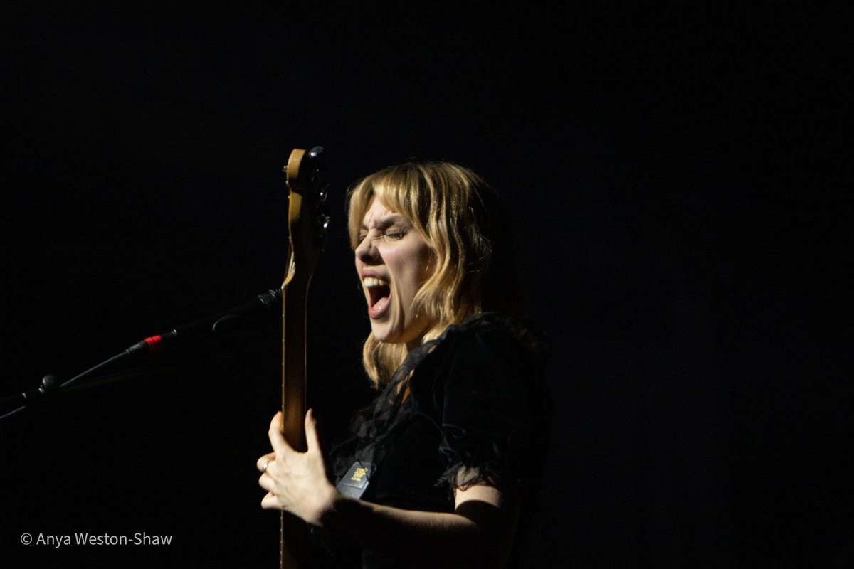 Anyaws1's tweet photo. @wolfalicemusic @elliecrowsell @LiverpoolGuild Some photos I took on my first press pass event at Wolf Alice in Liverpool! https://t.co/jXma6Y5yI3