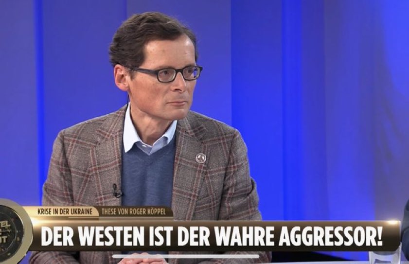 MikeMuellerLate's tweet photo. Unser Traktorist läuft wieder mal aus dem Ruder. https://t.co/7UPFPSppZj